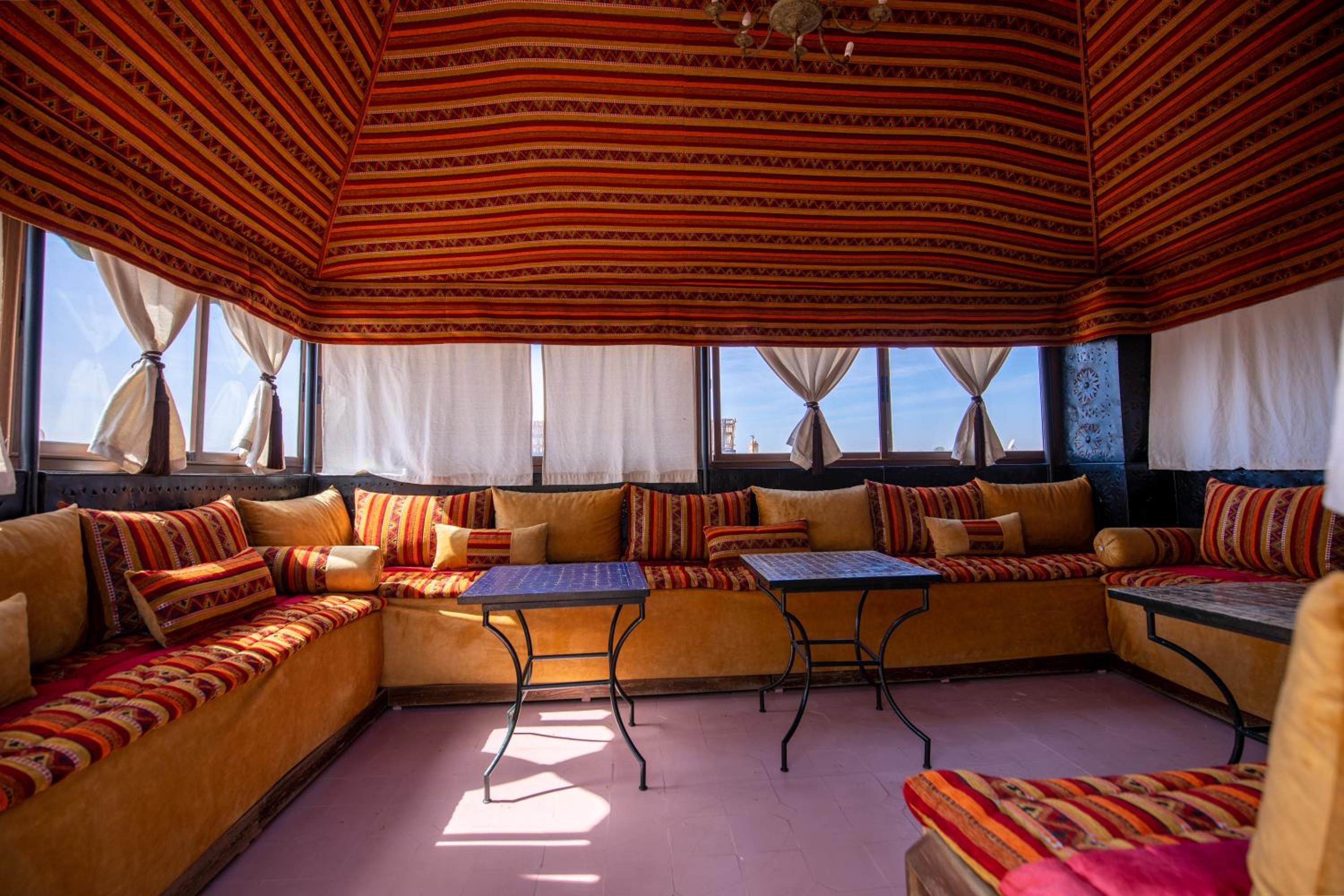 lounge