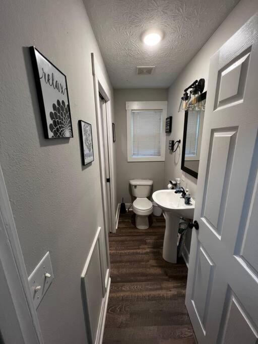 4BR Fully Renovated (Entire House) view 3