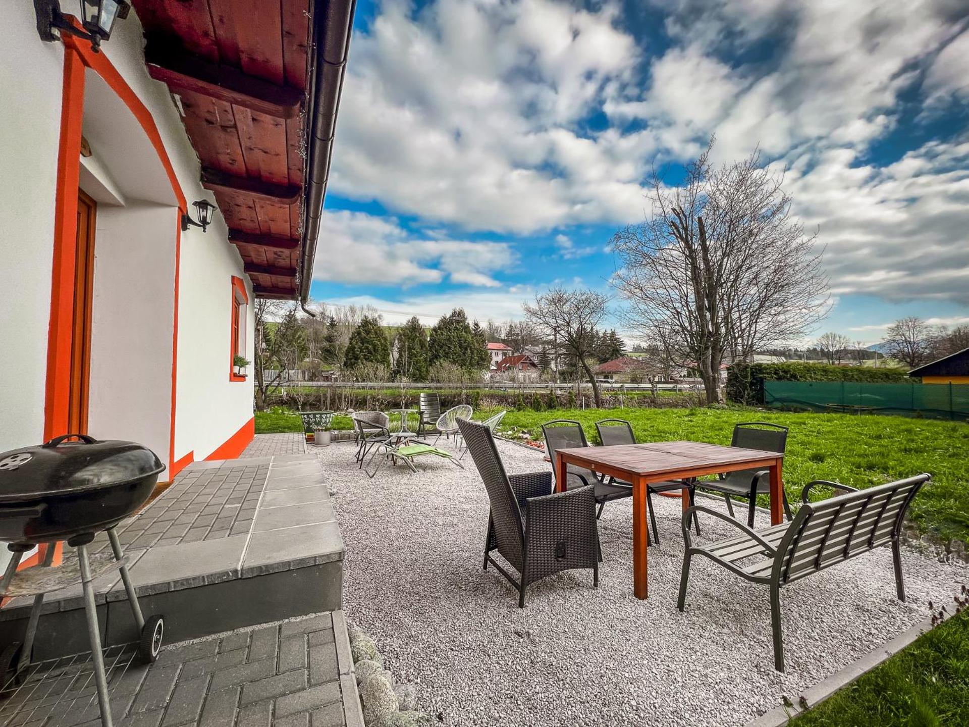 Ping pong Cottage in heart of Liptov view 4