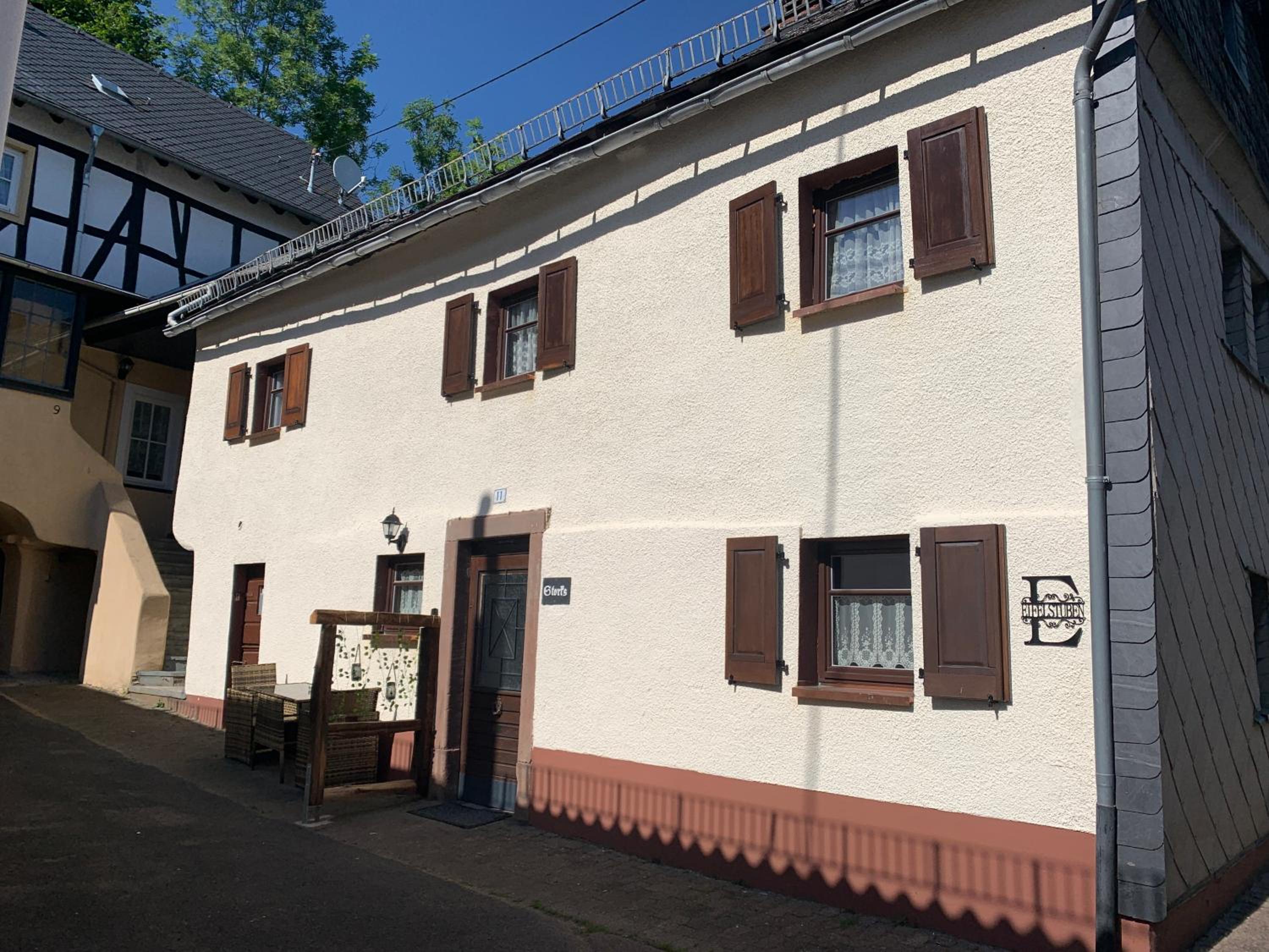 Ferienhaus Eifelstuben mit Charme - Bauernstube Vulkaneifel - Nähe See und Burgruine