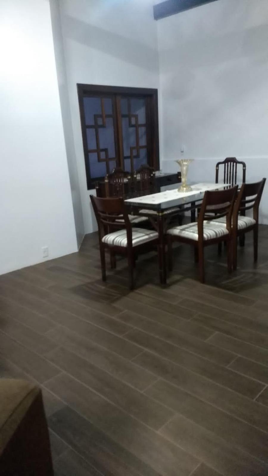 CASA ACONCHEGANTE PROXIMO VILA GERMÂNICA