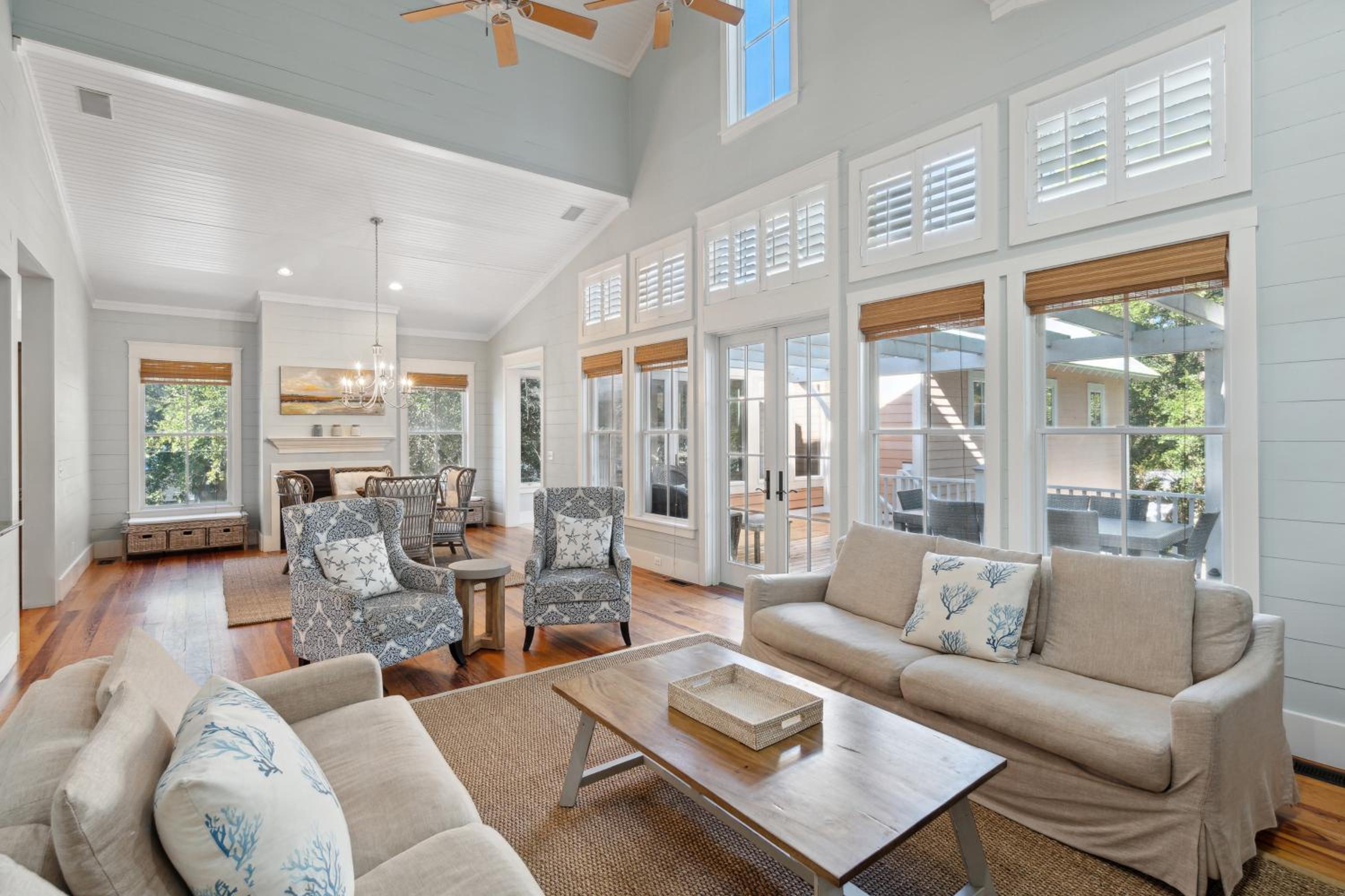 1002 E Cooper The Folly Peach Beautiful Spacious House Steps from the beach view 3