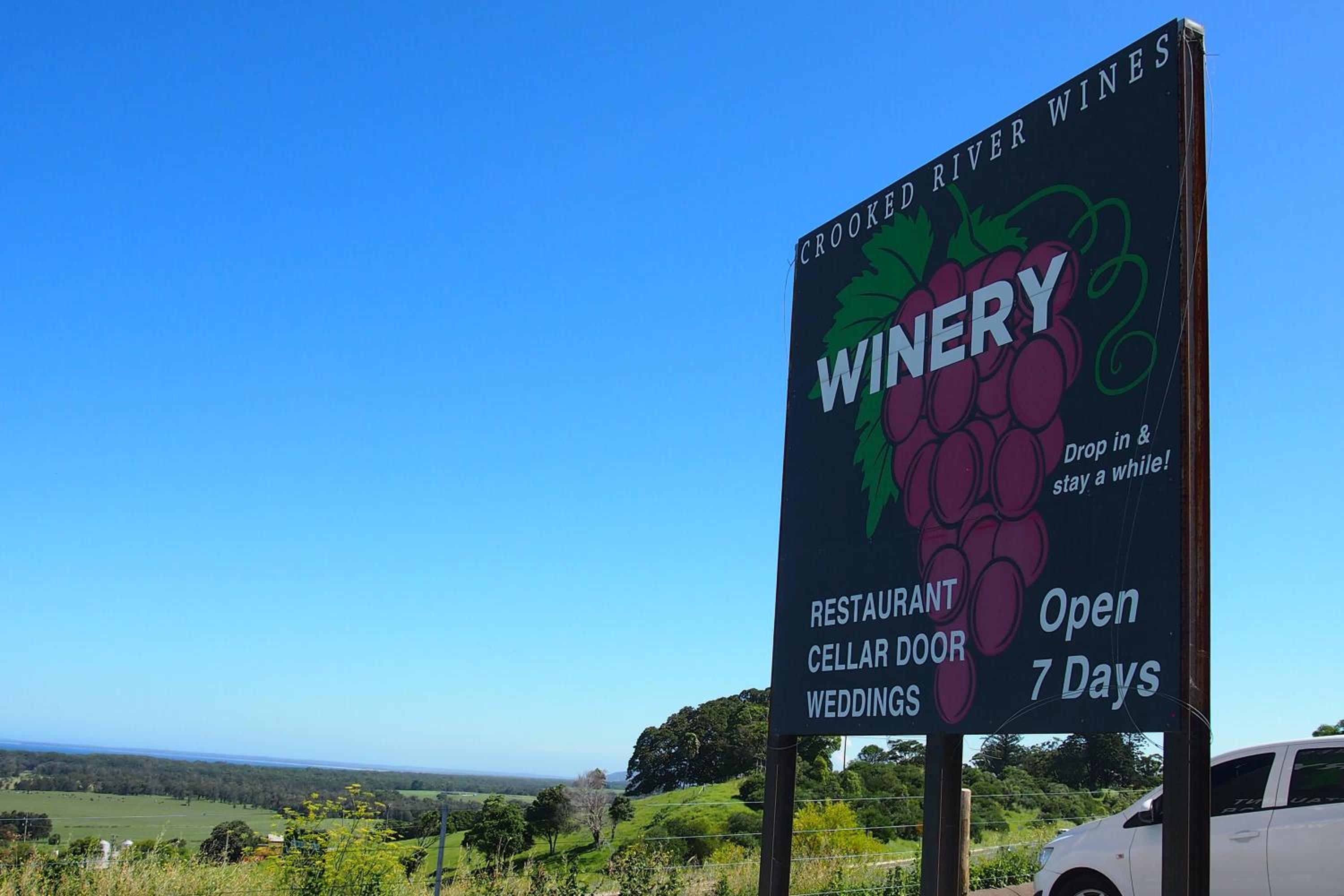 Queenberry Cottage - Jacuzzi, Village Location & 10 Mins To Beach