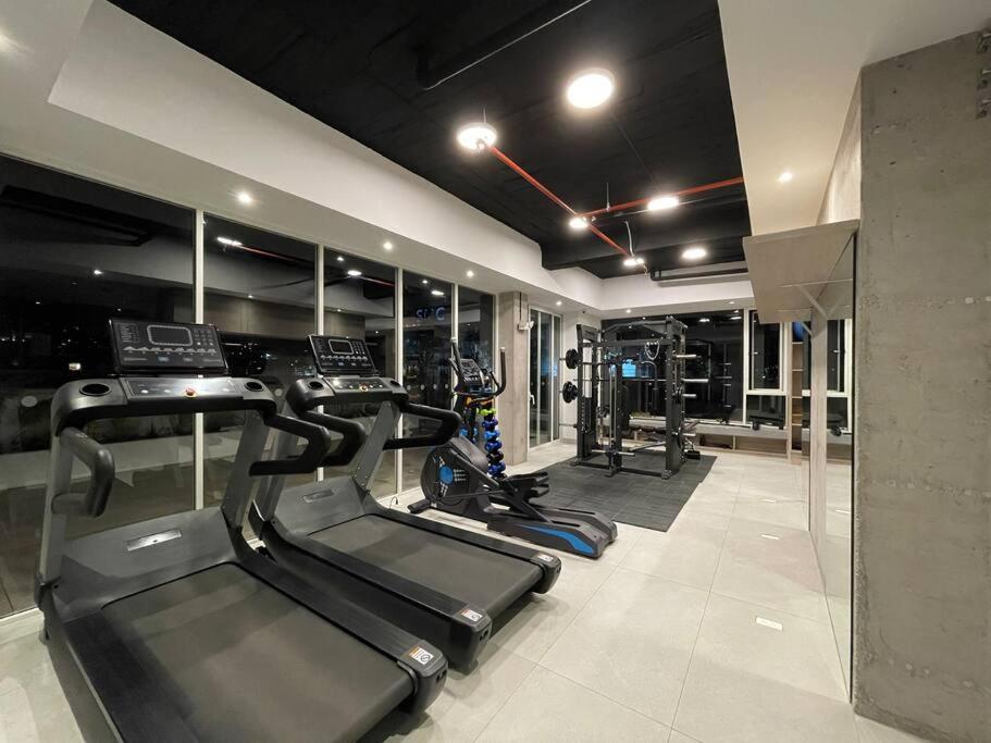 Luxury & Cozy apartment near La Carolina park view 5