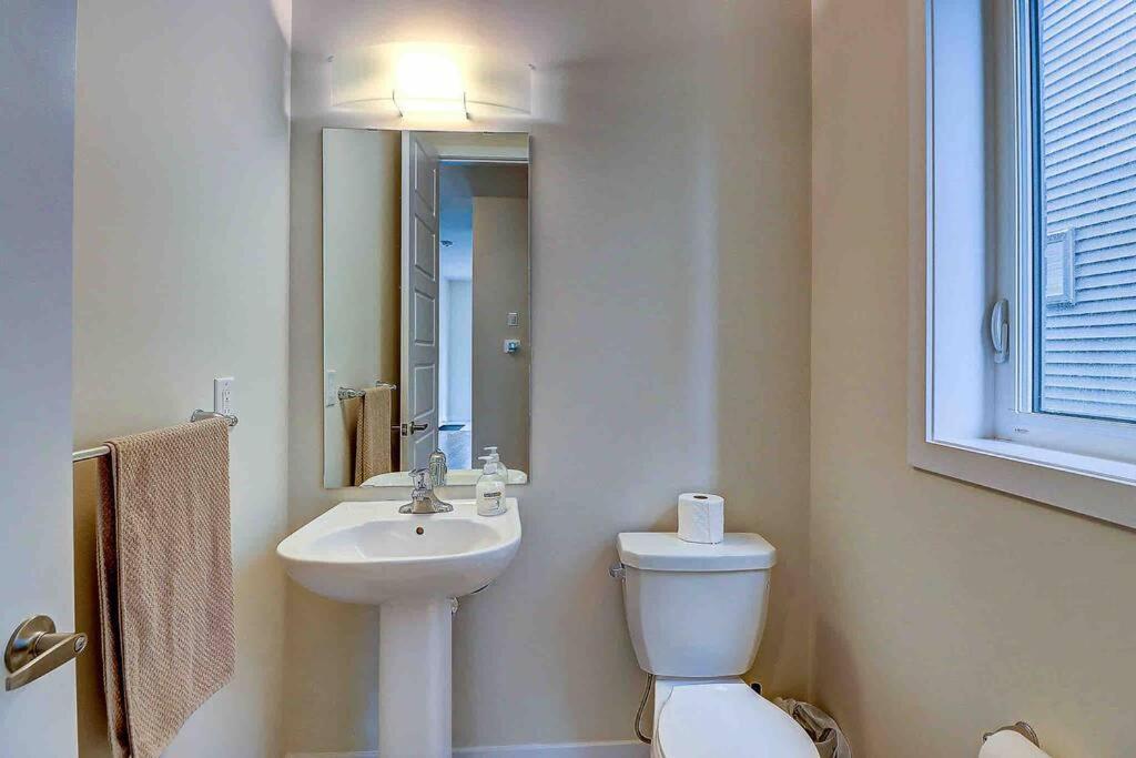 Modern NEW Build in Caledonia