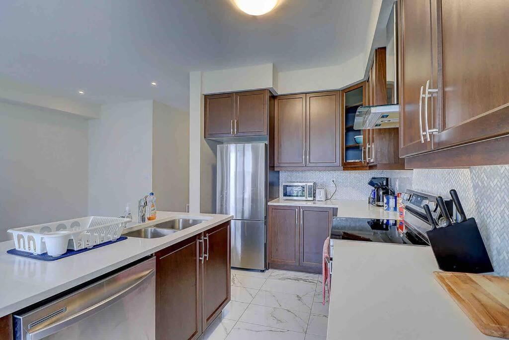 Modern NEW Build in Caledonia