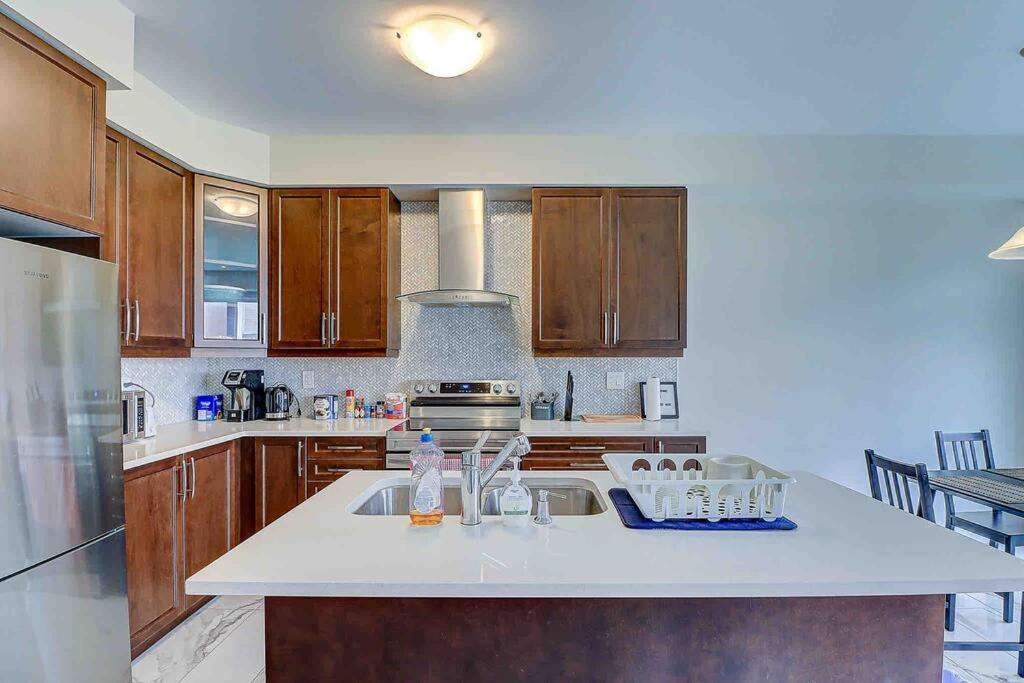 Modern NEW Build in Caledonia