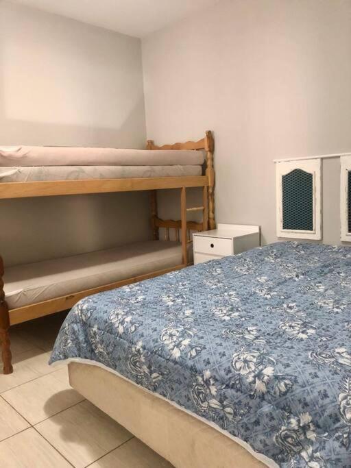 Apartamento confortável e muito bem localizado.