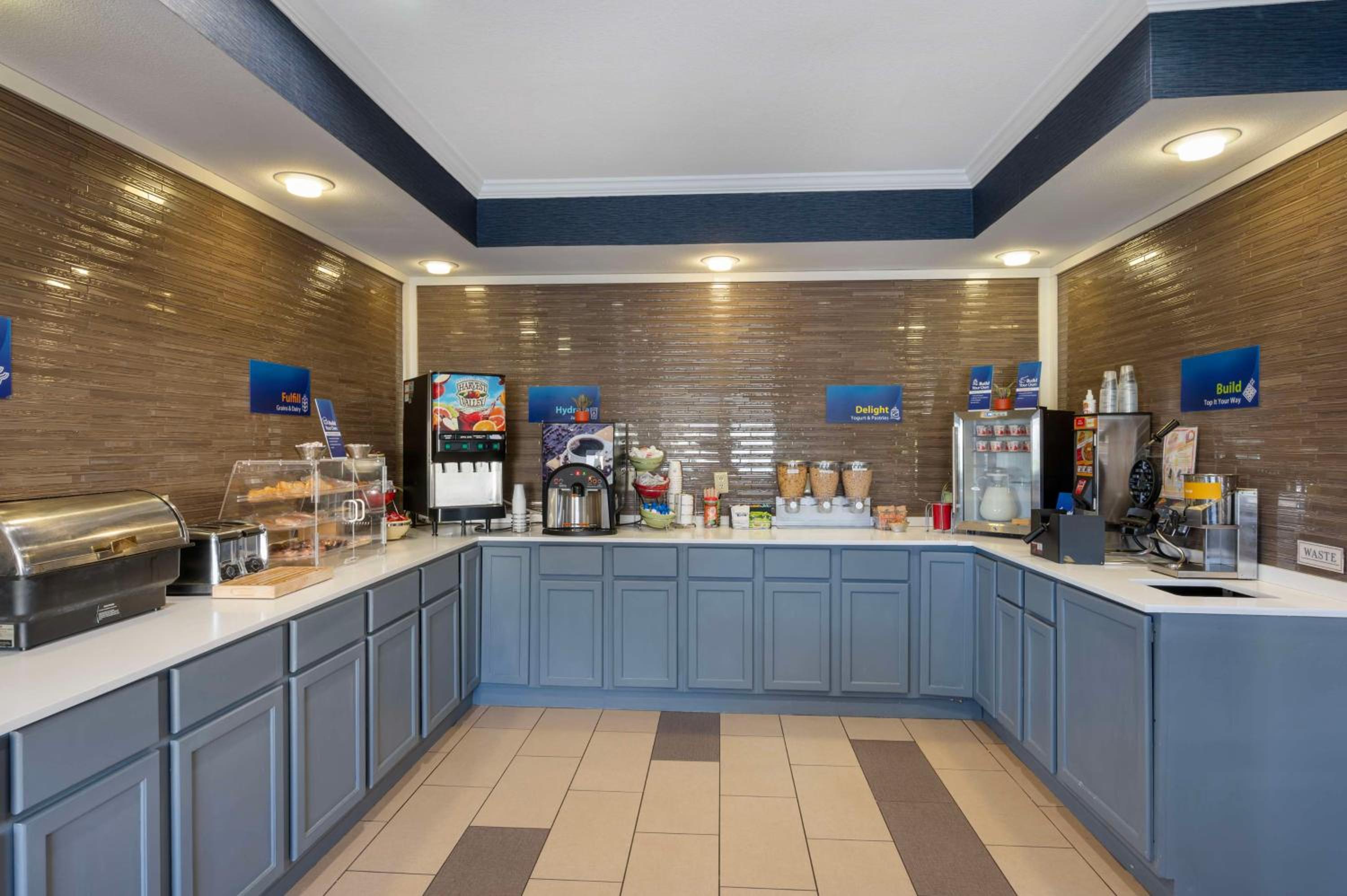 Kokomo Vacations - Best Western Kokomo Hotel - Property Image 3