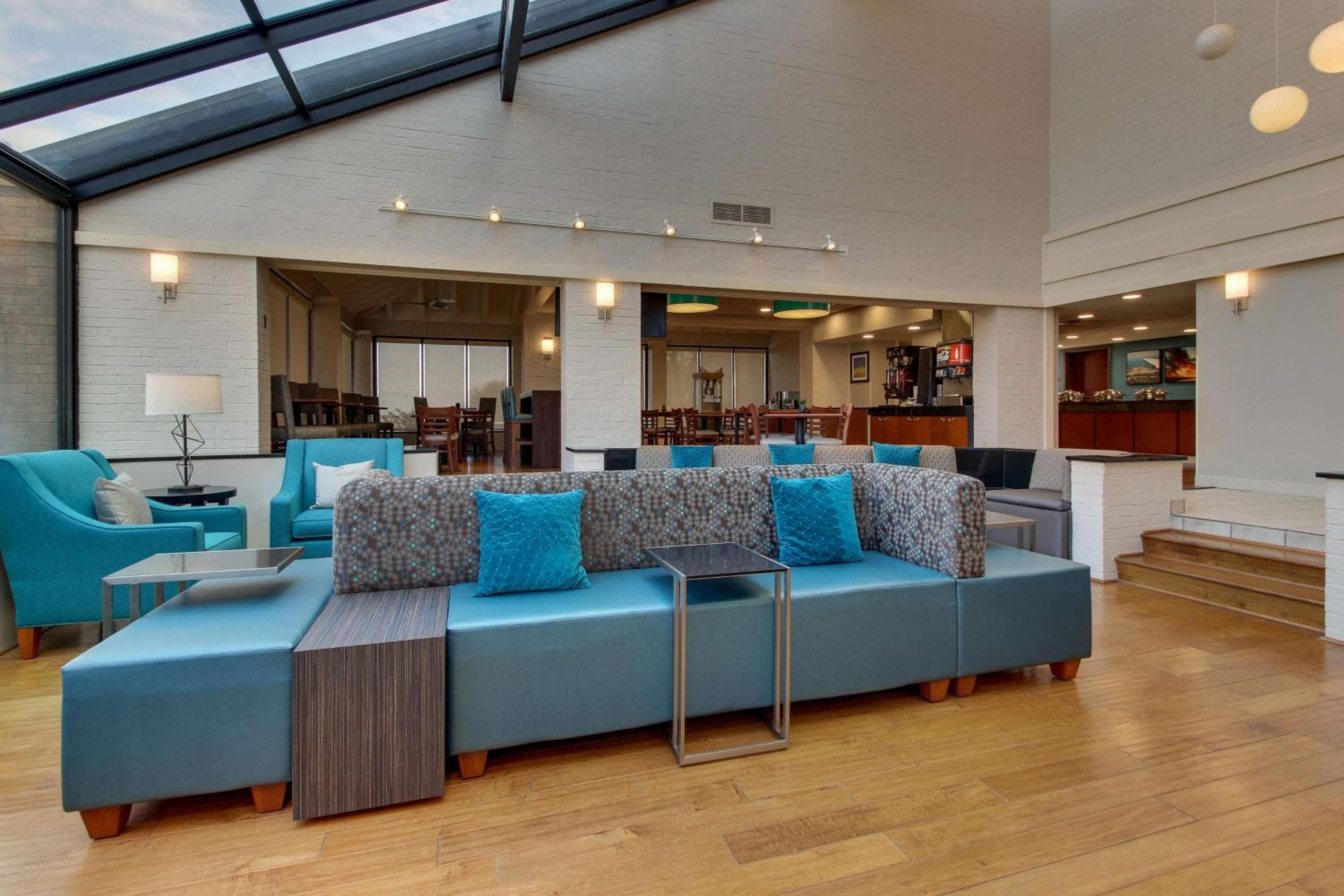 Pear Tree Inn St. Louis Airport - Property Image 22