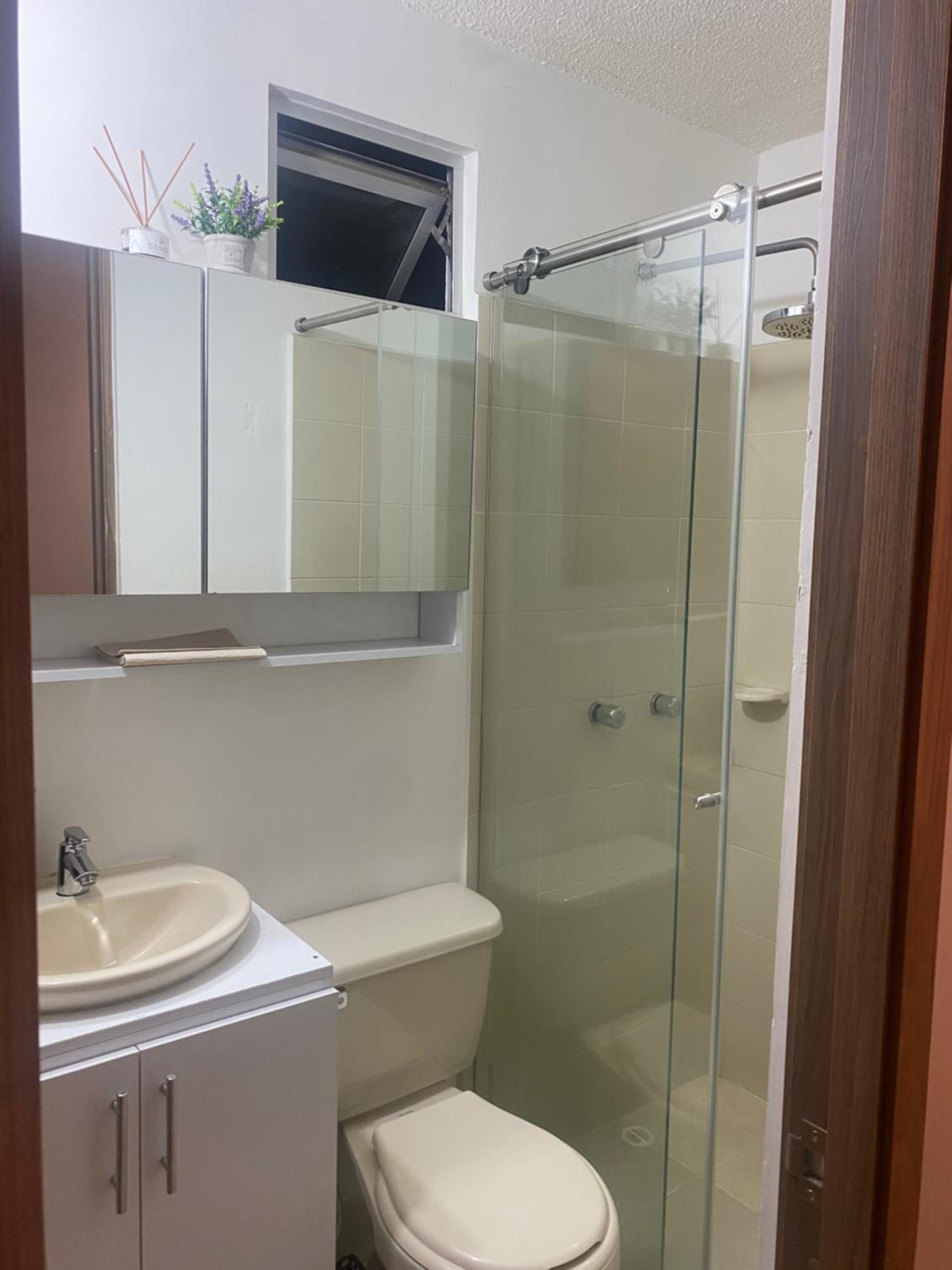 Lindo apto 2 habitaciones cerca al Aeropuerto Y centro de Eventos valle del pacifico