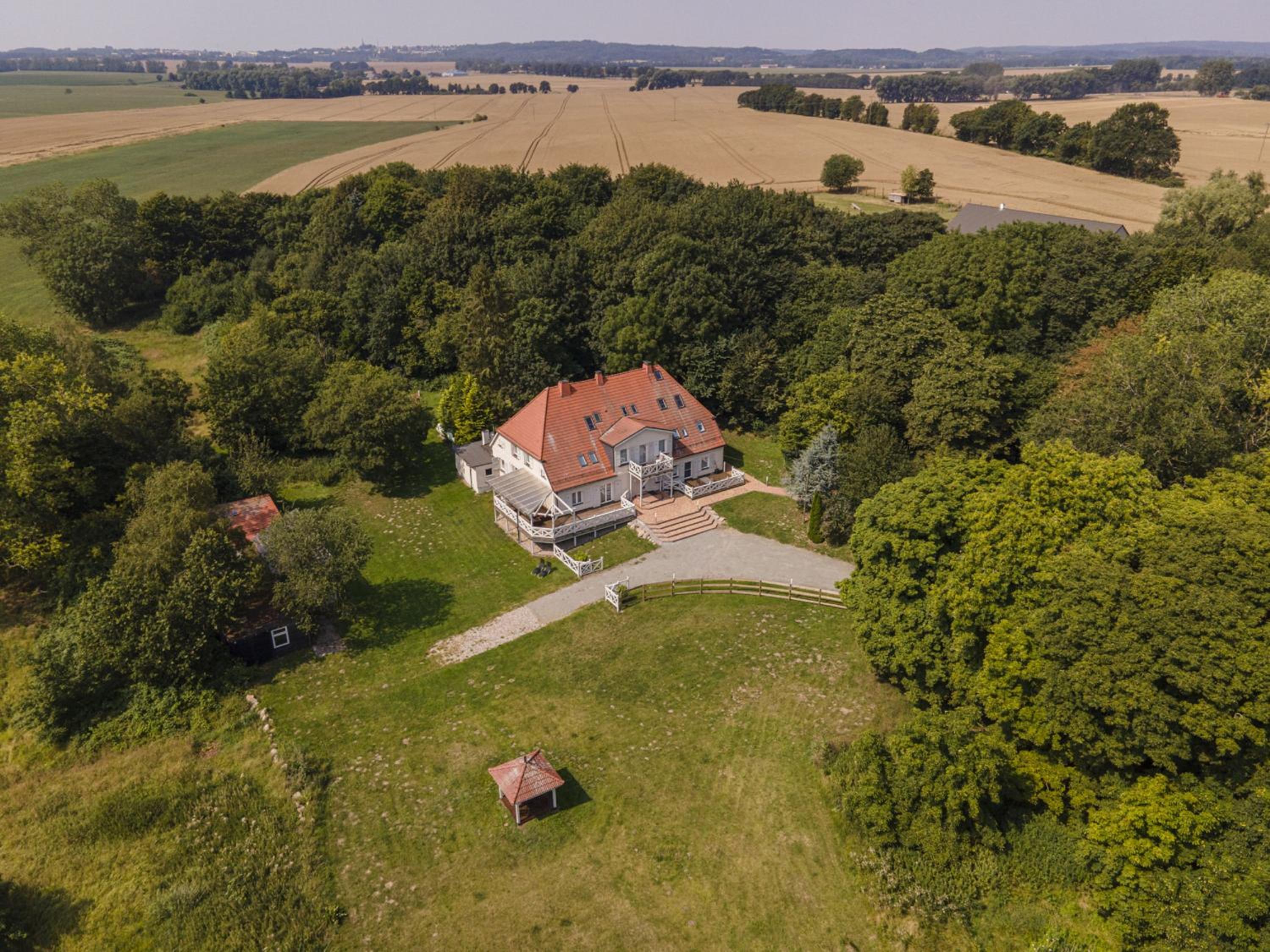 Ruhig und idyllische Lage, strandnah, gratis Nutzung vom AHOI Erlebnisbad und Sauna in Sellin - Gutshaus Silvitz FeWo 03