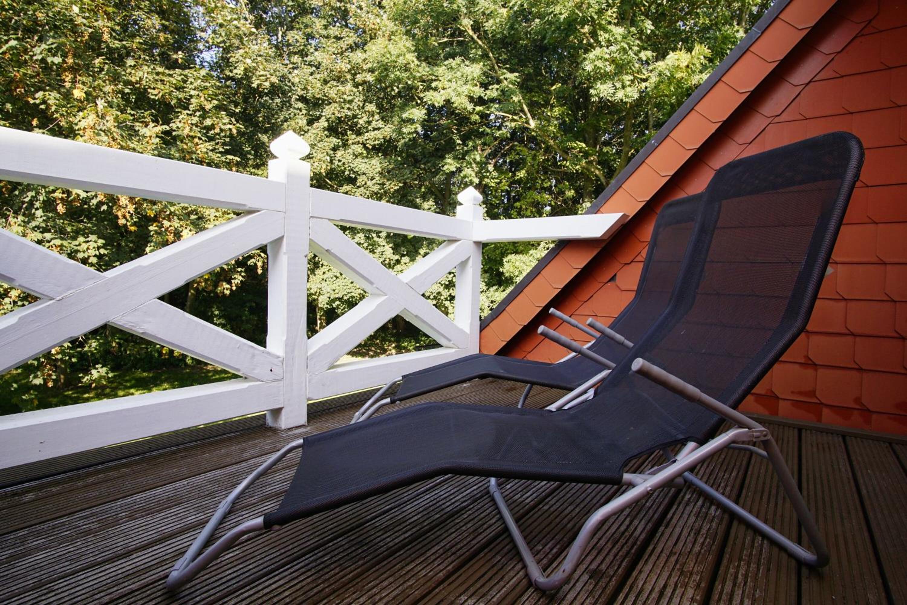Ruhig und idyllische Lage, strandnah, gratis Nutzung vom AHOI Erlebnisbad und Sauna in Sellin- Gutshaus Silvitz FeWo 04