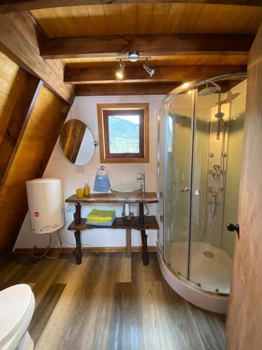 A-Frame con vista al río, desayuno y tinaja privada RAMĒ - Malalcahuello