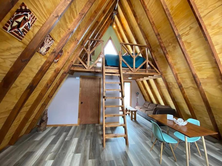 A-Frame con vista al río, desayuno y tinaja privada RAMĒ - Malalcahuello