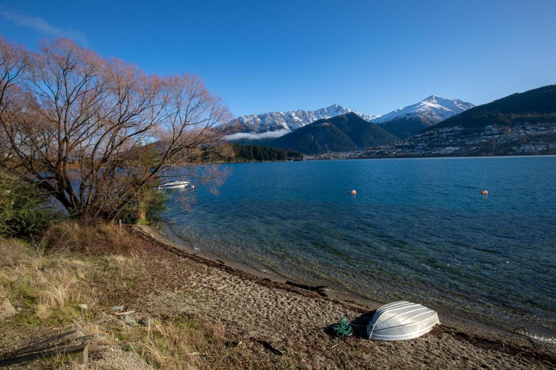 Lakeside Escape