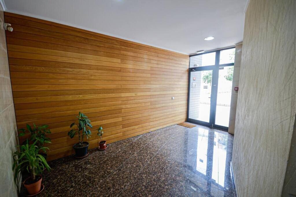 AT15 Cosmopolitan 3 bedroom, 2 bathroom apartment in Portimao view 2
