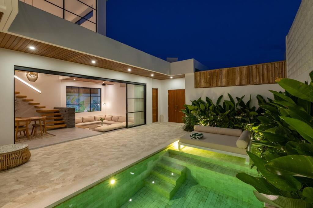 Villa Solaris Umalas by Santi Management