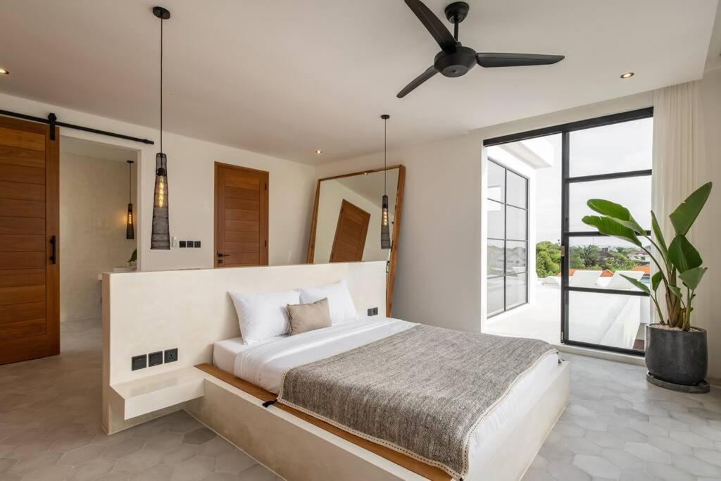 Villa Solaris Umalas by Santi Management