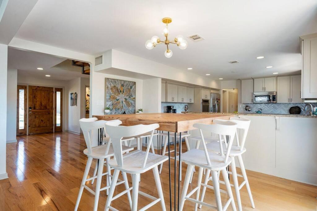 Horseshoe Bay - Lakefront - Pool - Hot Tub - Lake LBJ - Property Image 21