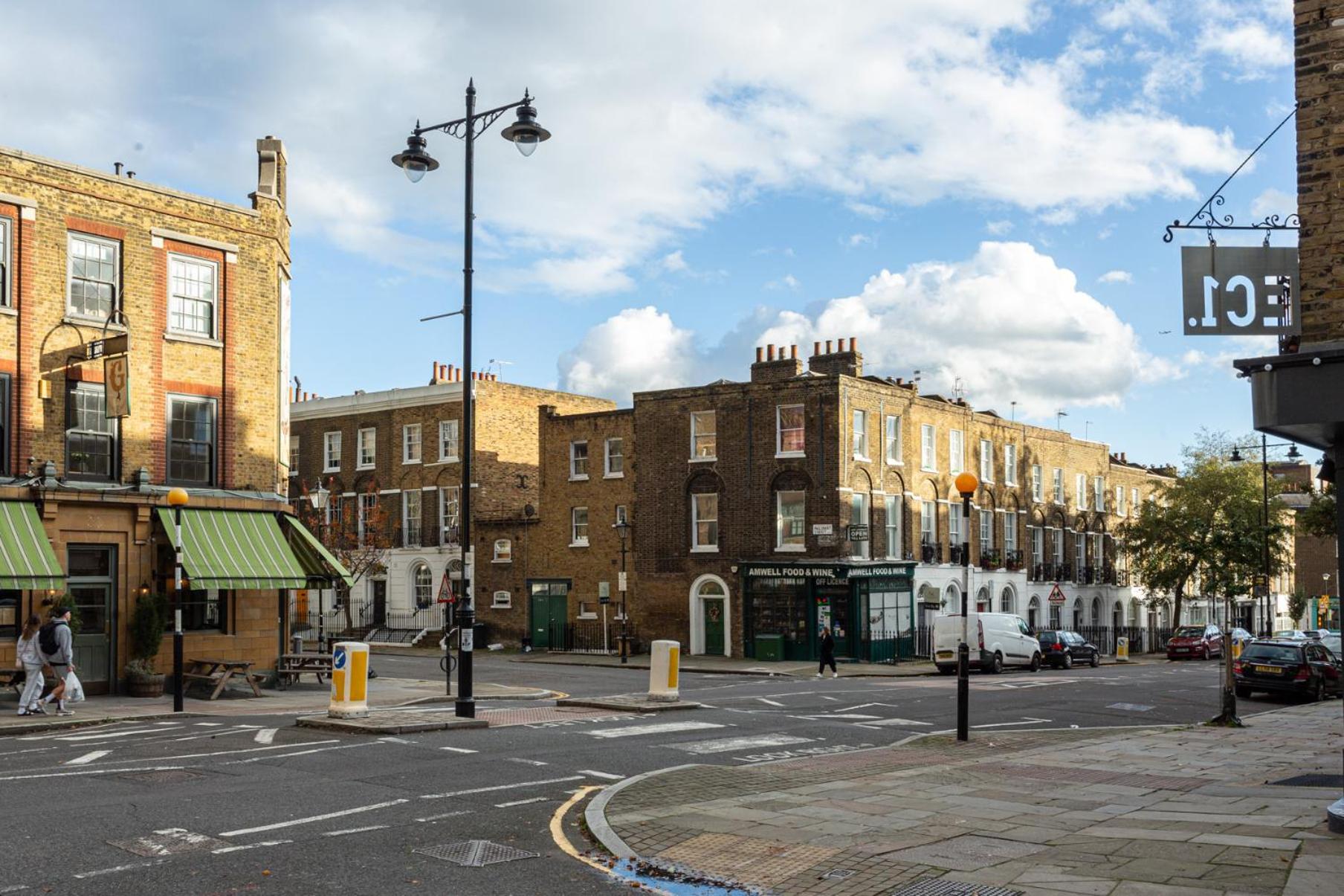Ultra Central London, Modern Flat in Leafy Street