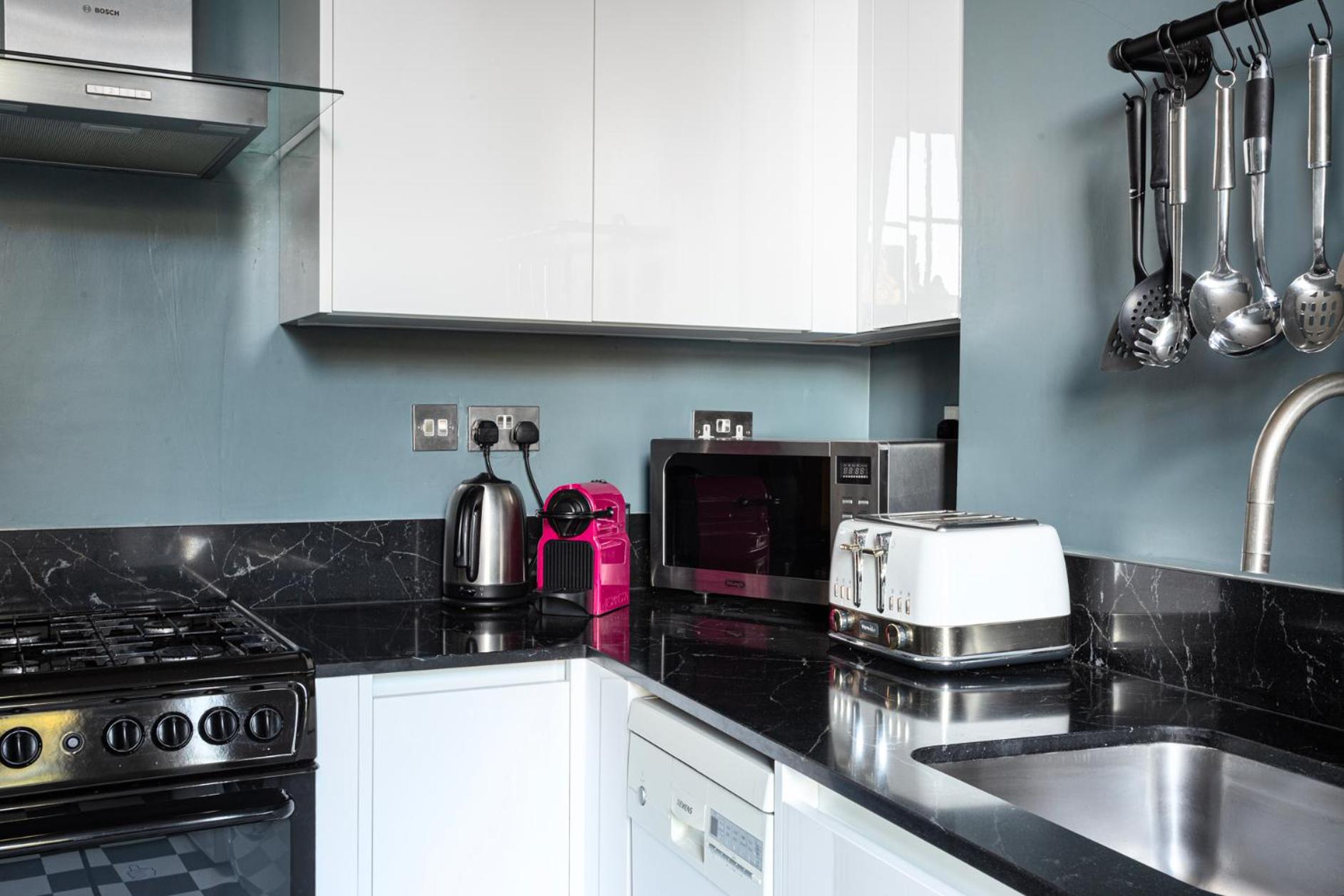 Ultra Central London, Modern Flat in Leafy Street