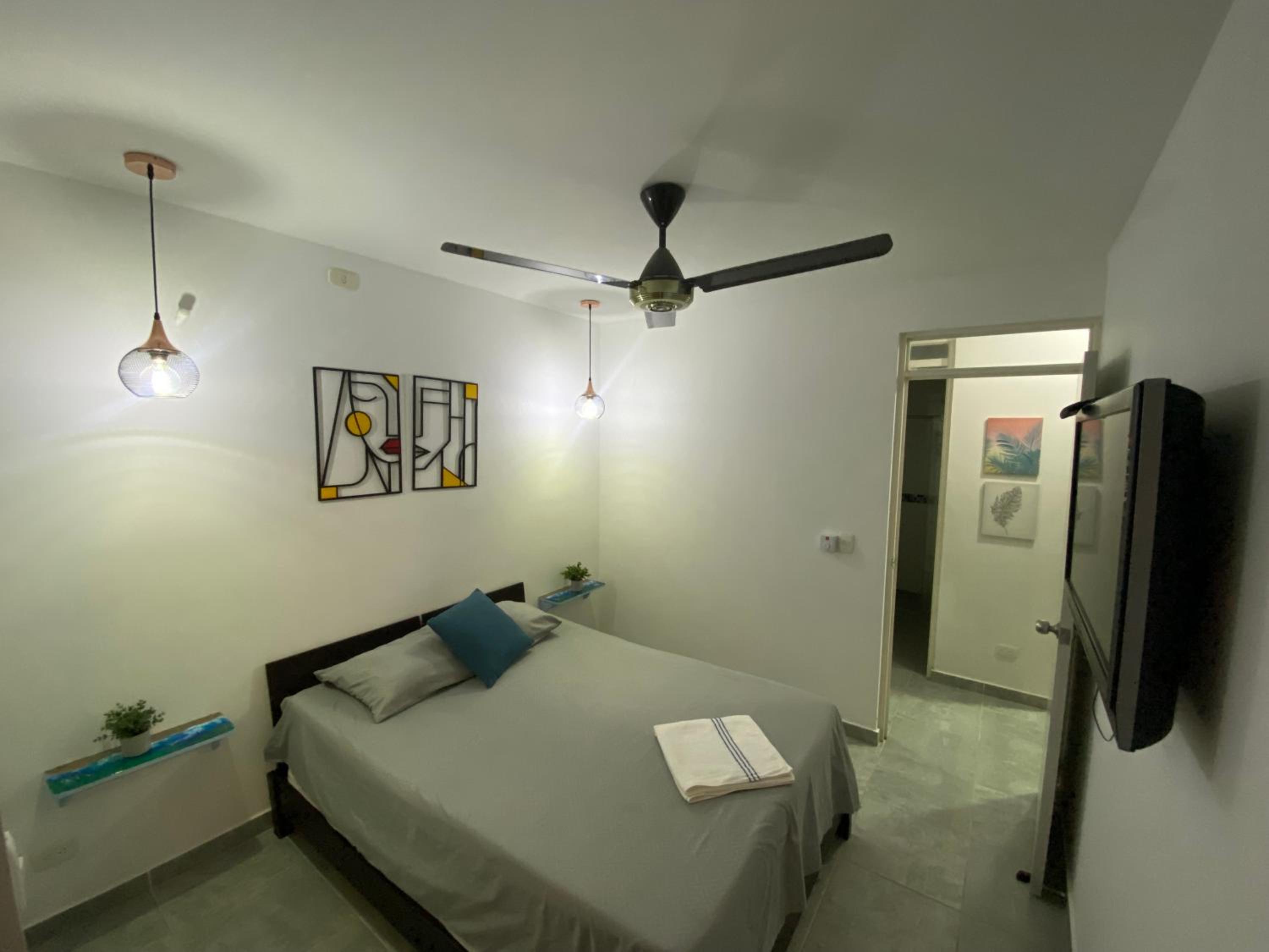 Apto nuevo en Girardot, piscina, BBQ, terraza.