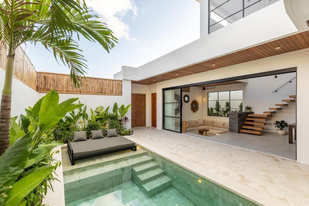 Villa Anita Umalas by Santi Management
