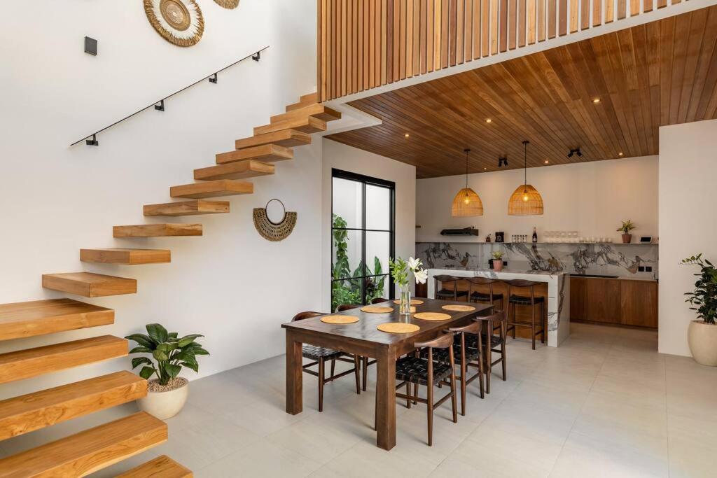Villa Anita Umalas by Santi Management