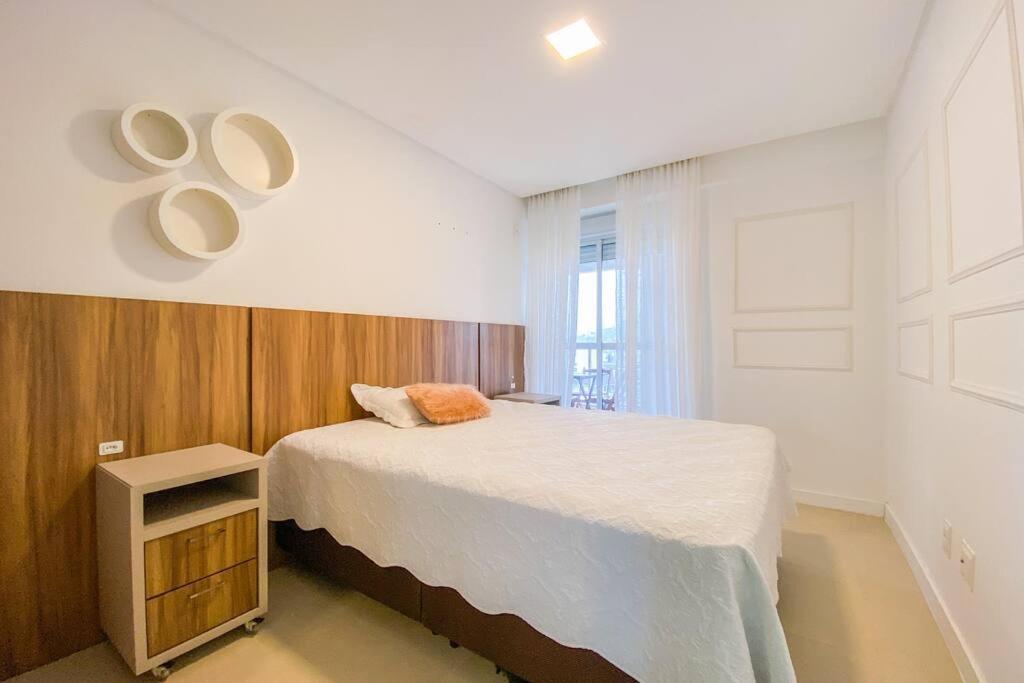 Amplo apartamento em ótima localização