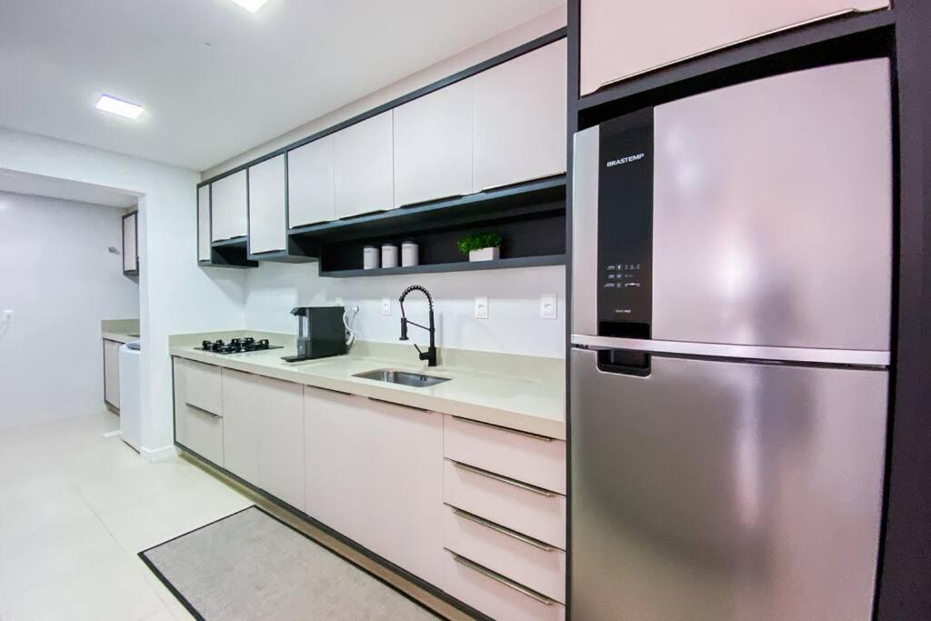 Amplo apartamento em ótima localização