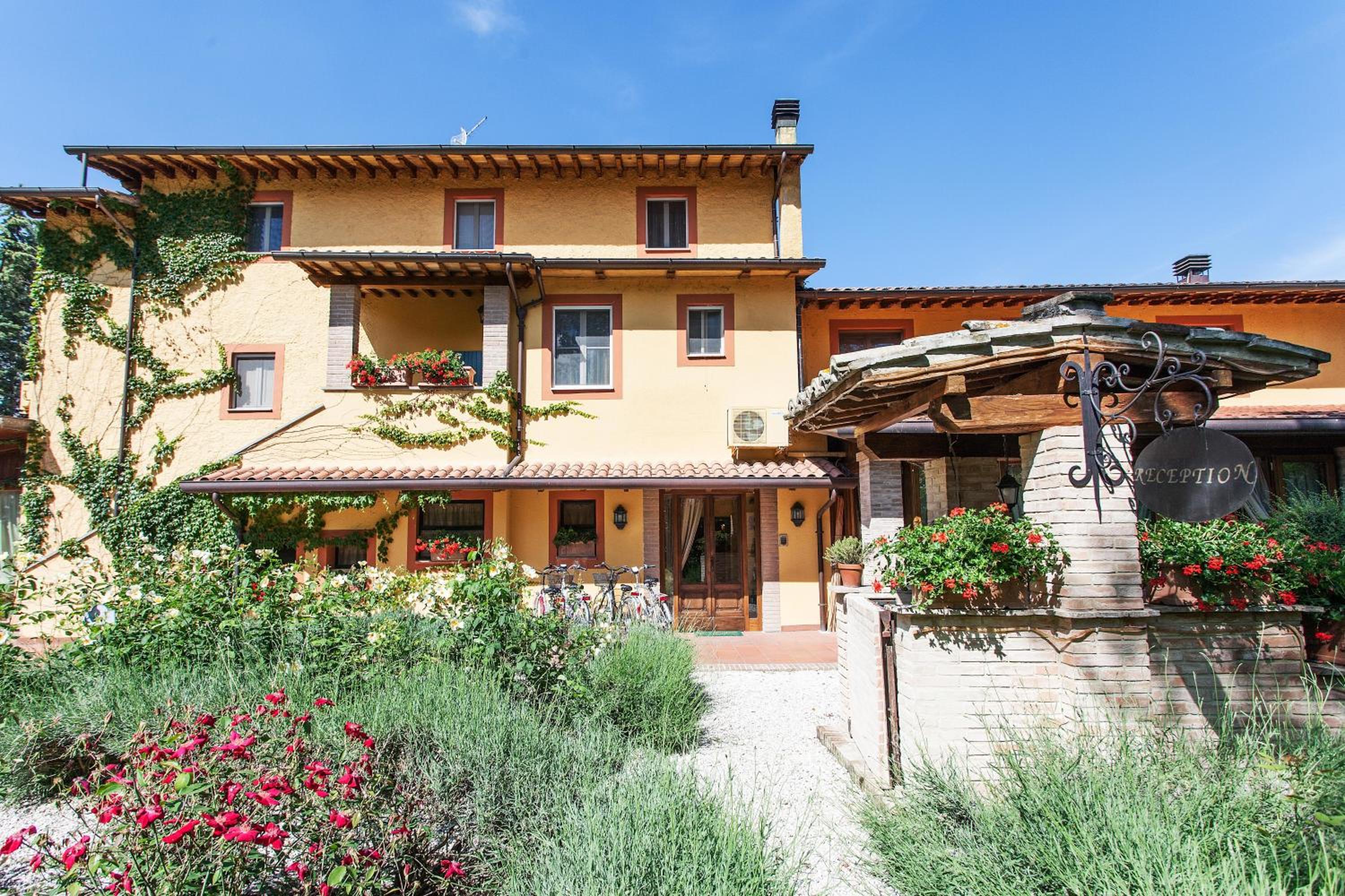 Hotel Resort e Spa San Crispino - Image 1