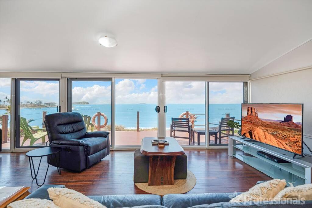 Beachfront Holiday Cottage