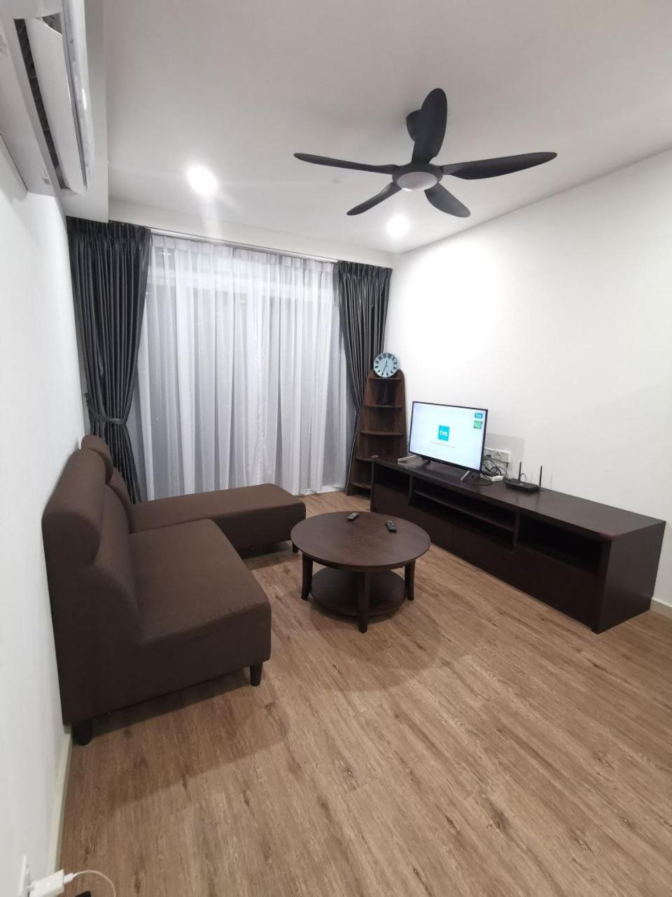 Kuching City 3 bedrooms With Pool and Car Park photo 1