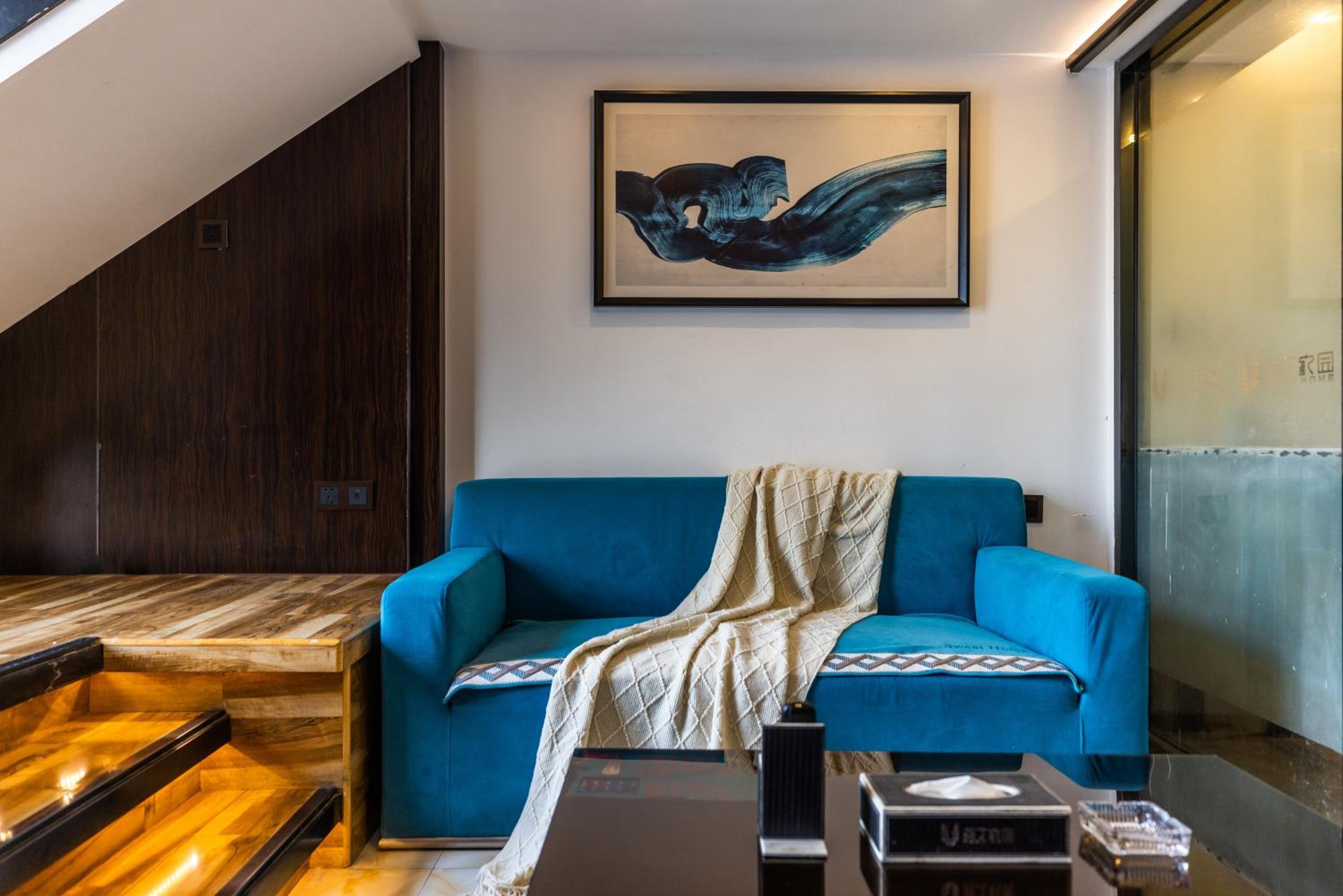 Lavendar Duplex Apartment