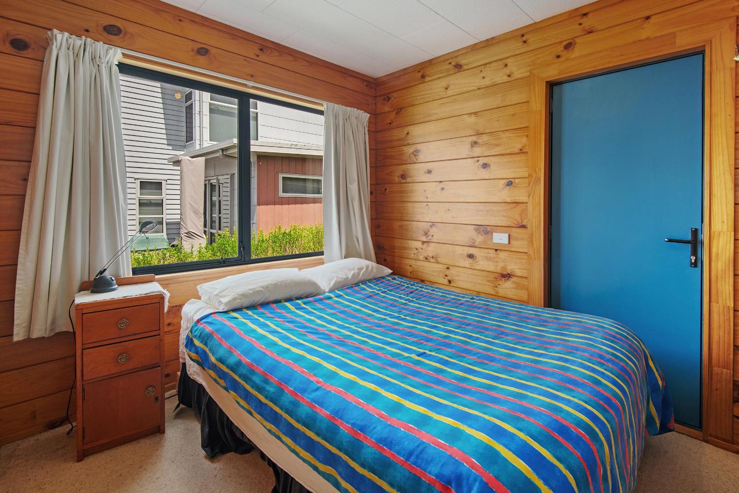 Bay View Bach - Langs Beach Holiday Home