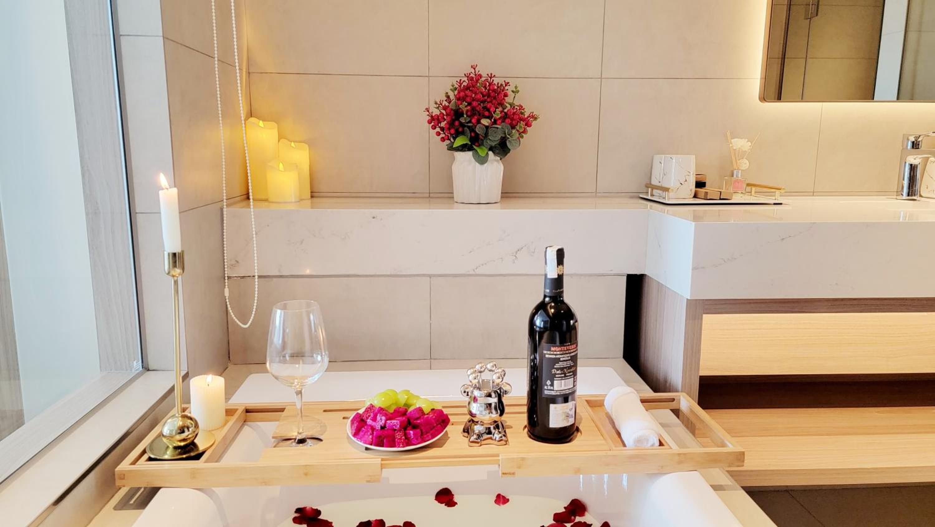 Luxury Waterfront A La Carte Residence