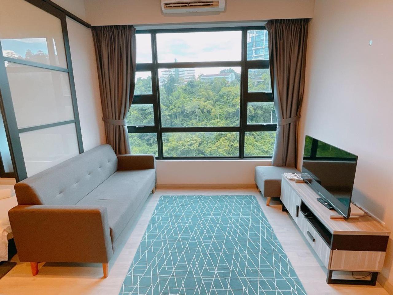 市中心海景爆款 步行到码头夜市 Jesselton Quay高楼层公超赞自助入住 Top Seaview Pick in Town Walk to Jetty & Night Market High-Floor Condo Easy Self Check in photo 2