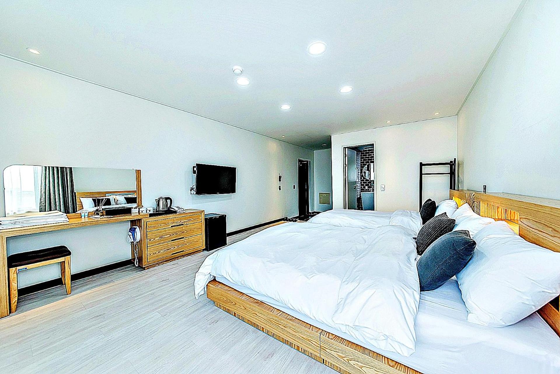 Nine Boutique Hotel