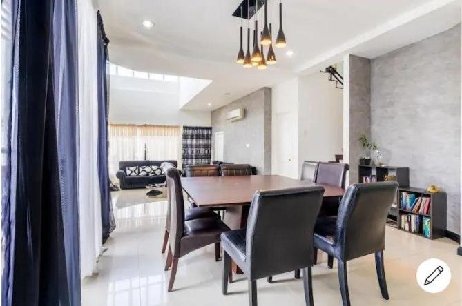 Duplex Apartment In Bukit Bintang For Rent