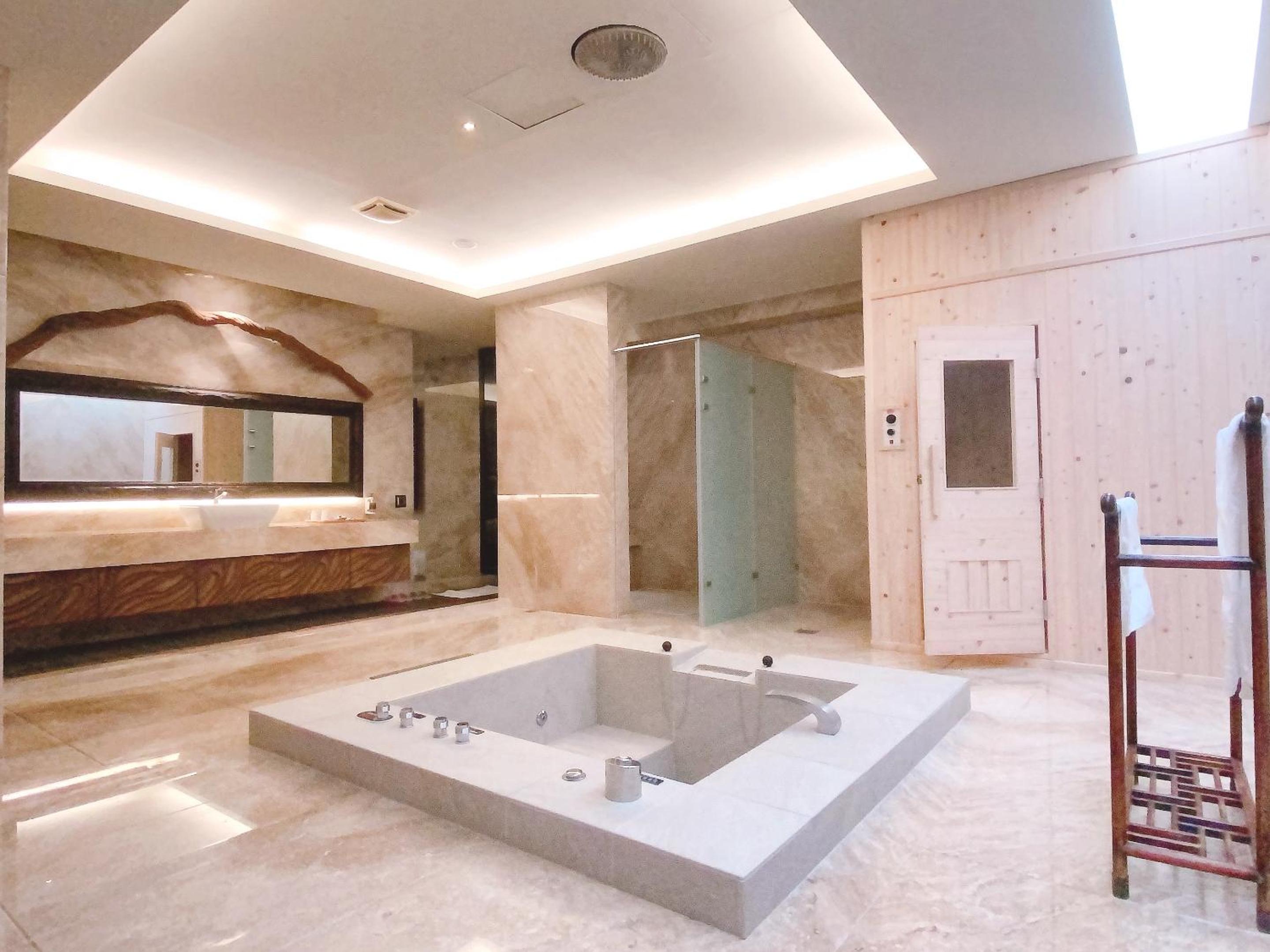 Orient Luxury Villa Motel