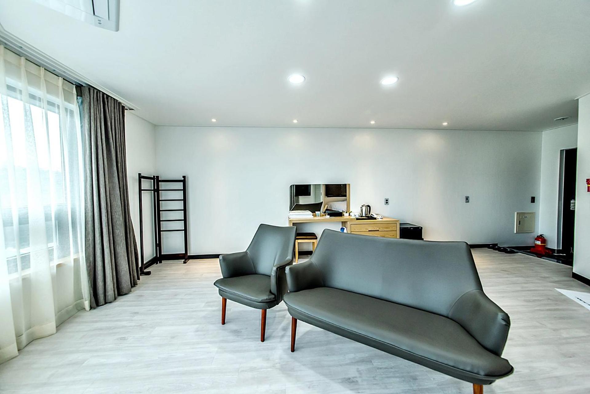 Nine Boutique Hotel