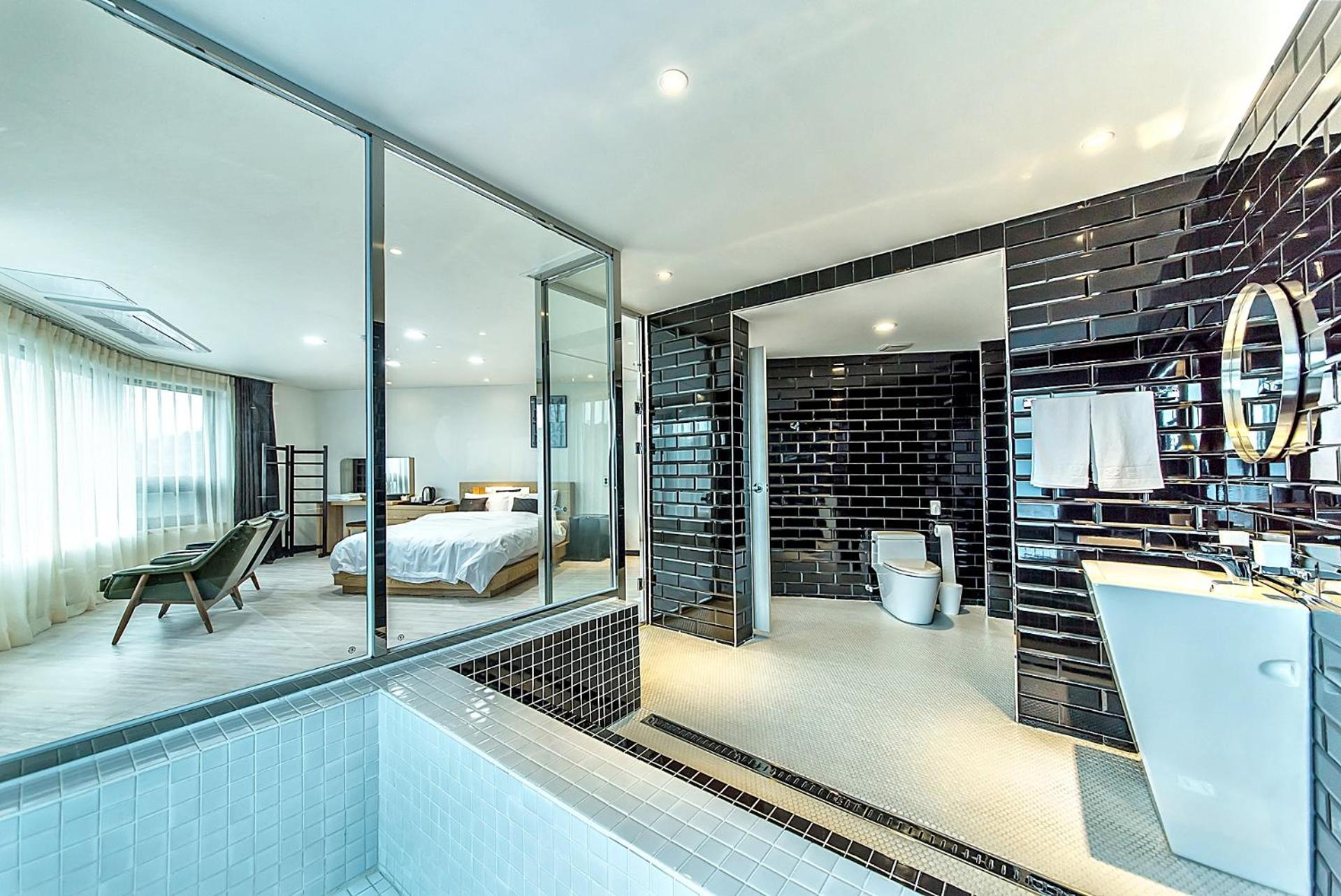 Nine Boutique Hotel