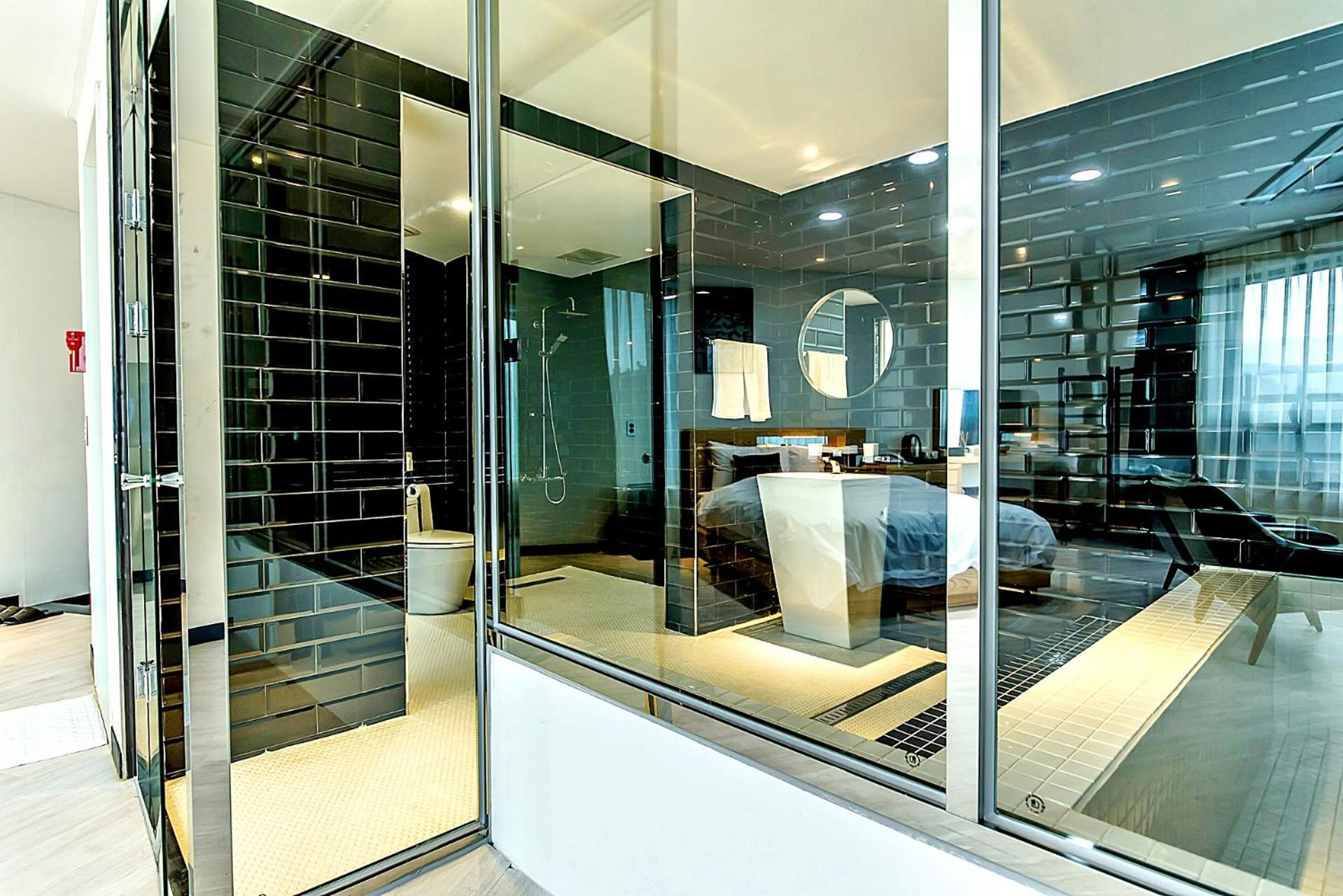 Nine Boutique Hotel