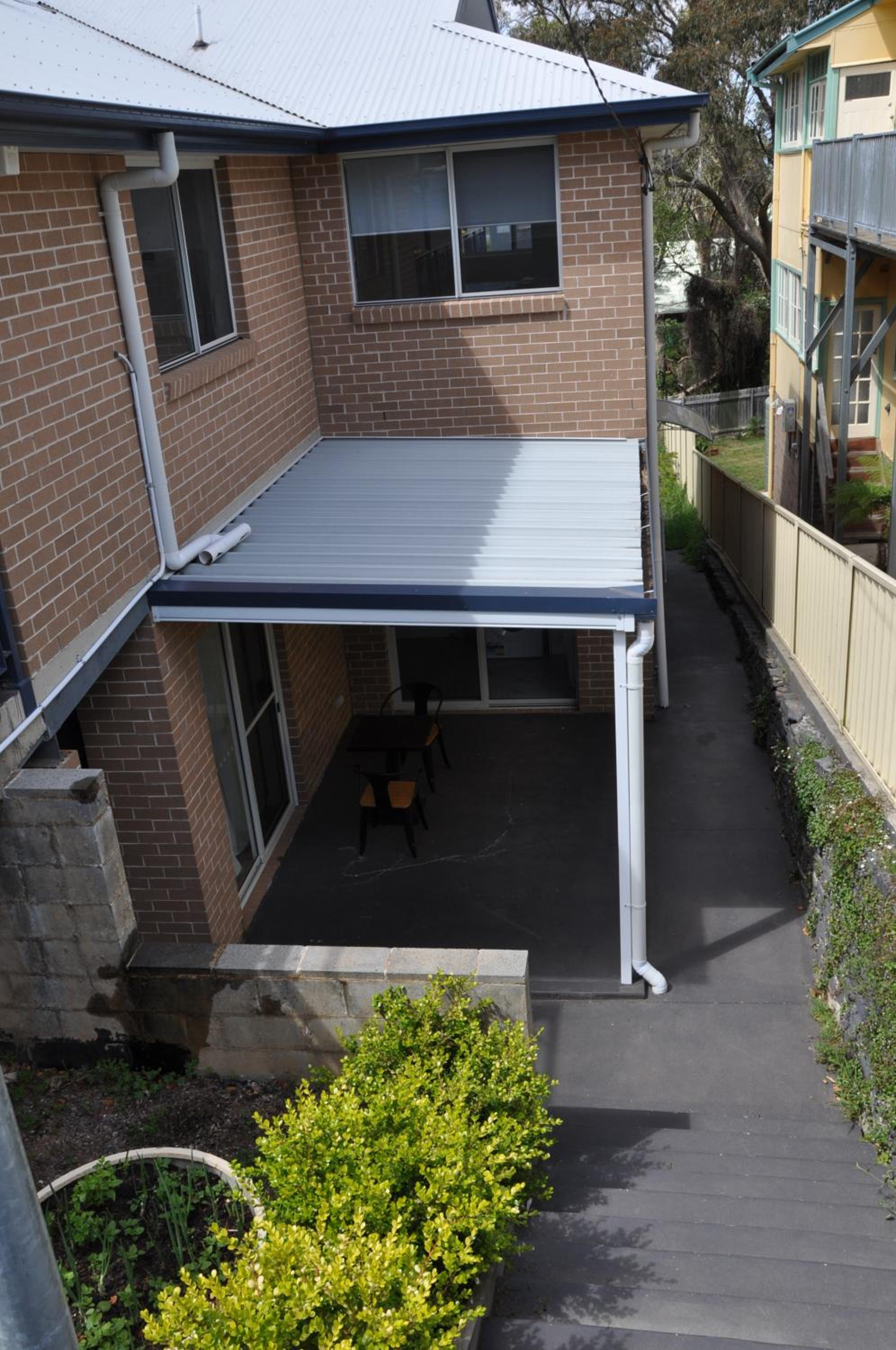 Modern 3-bedroom Katoomba townhouse (nature view)