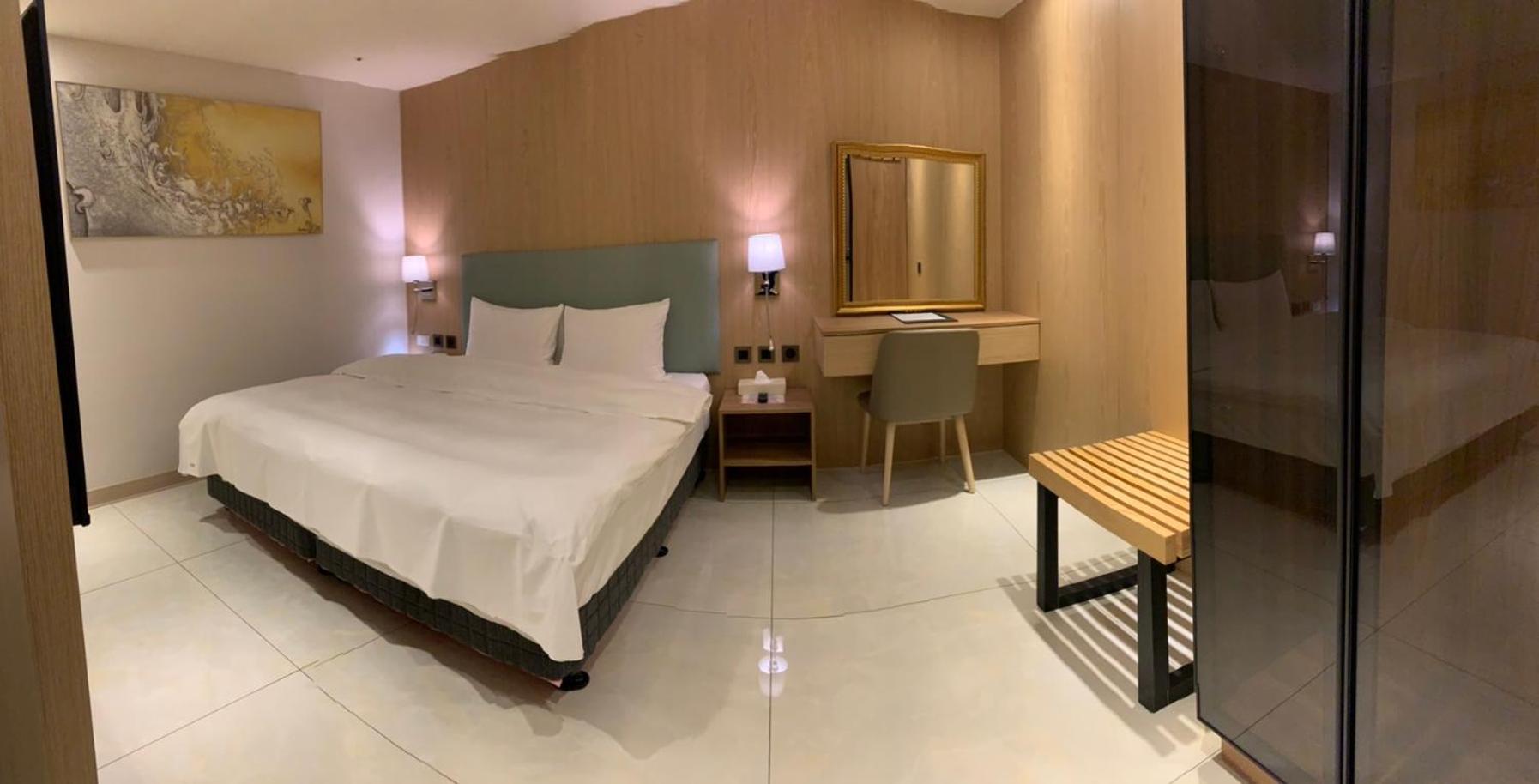 hotel room