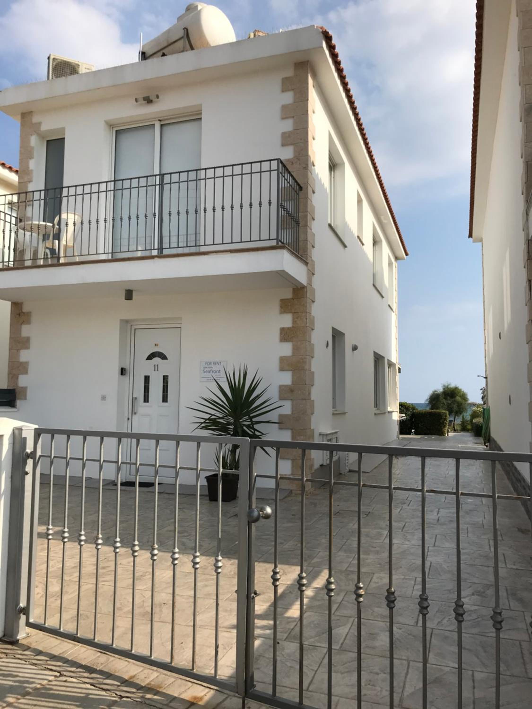 Gorgona Seafront Villas 3 Bedroom With Private Swimming Pool