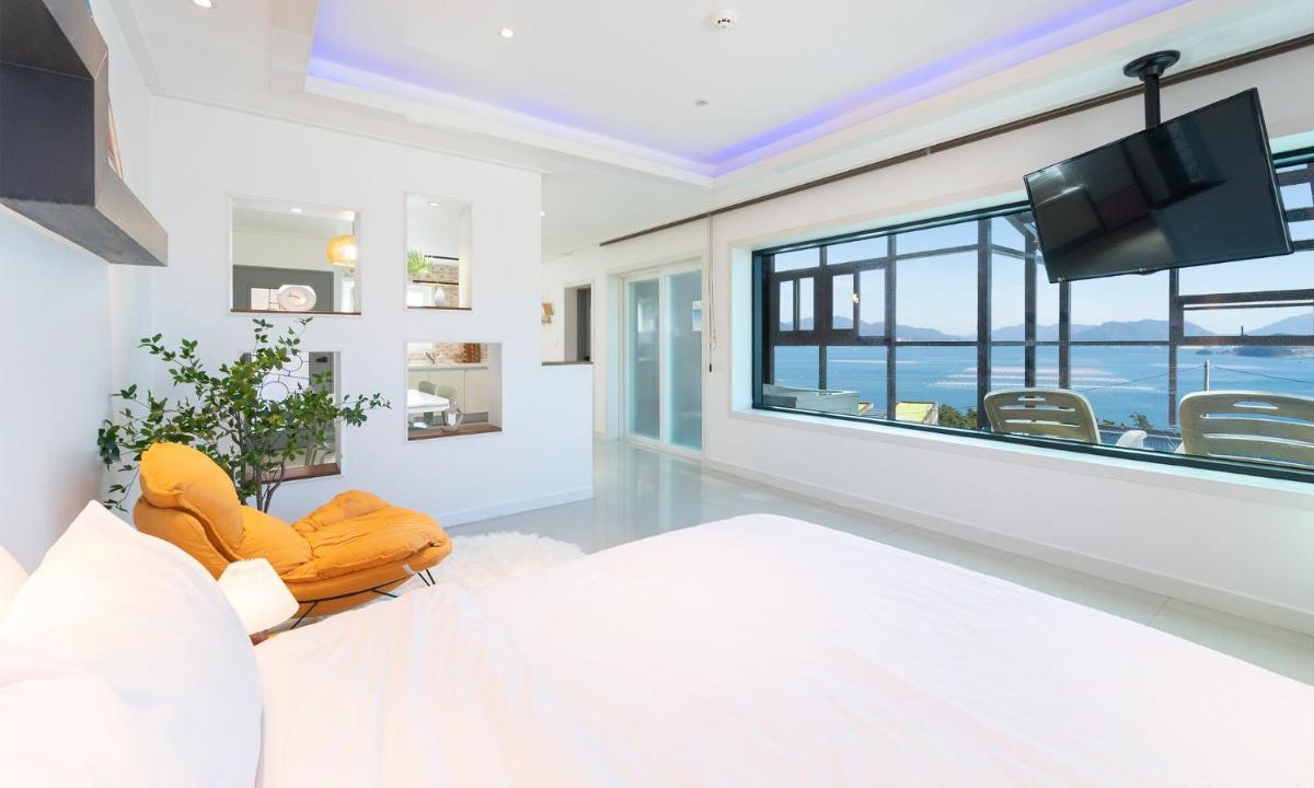 Hotel Stay Gonggan Pool Villa - Image 1