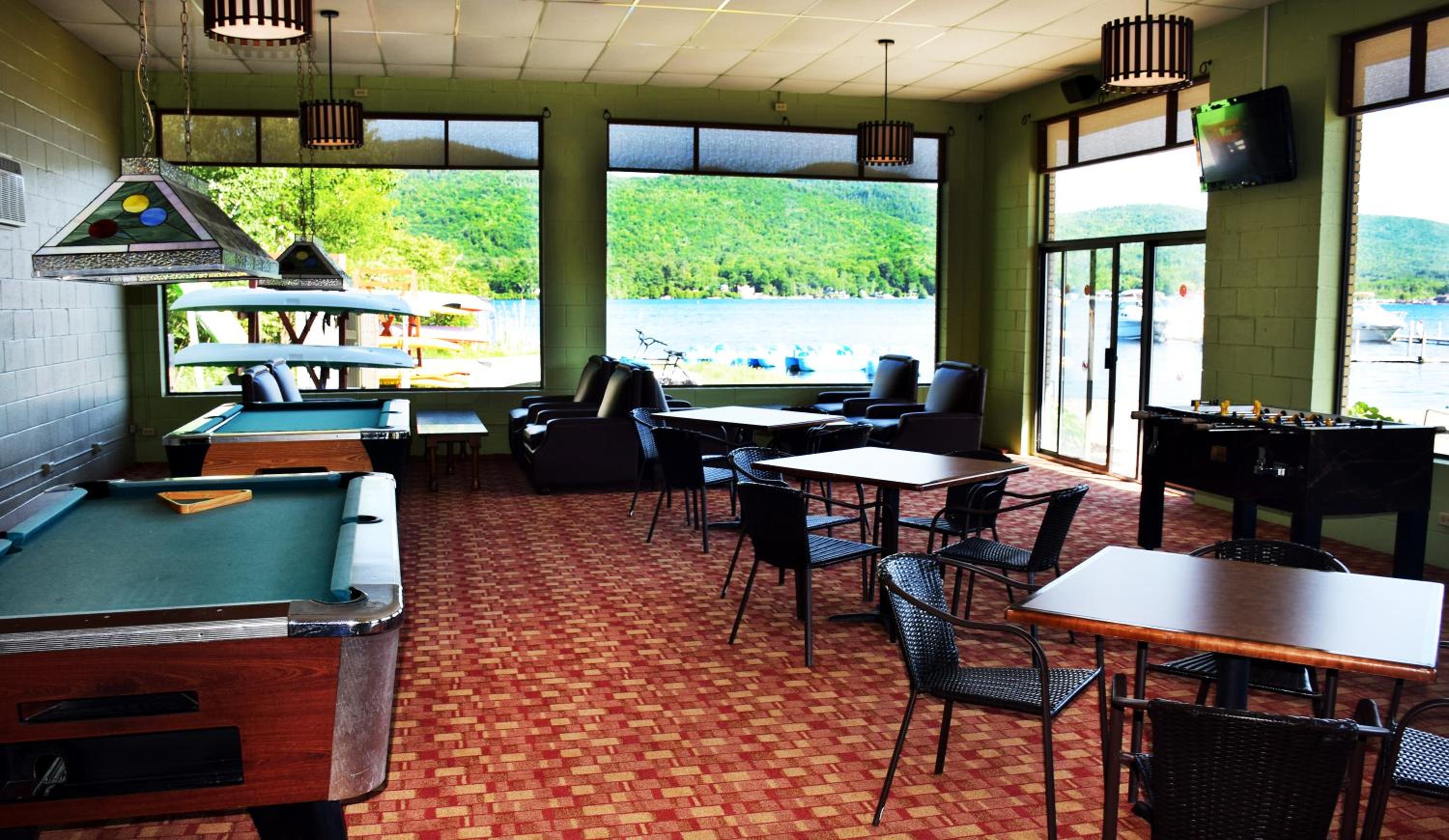 Scotty's Lakeside Resort