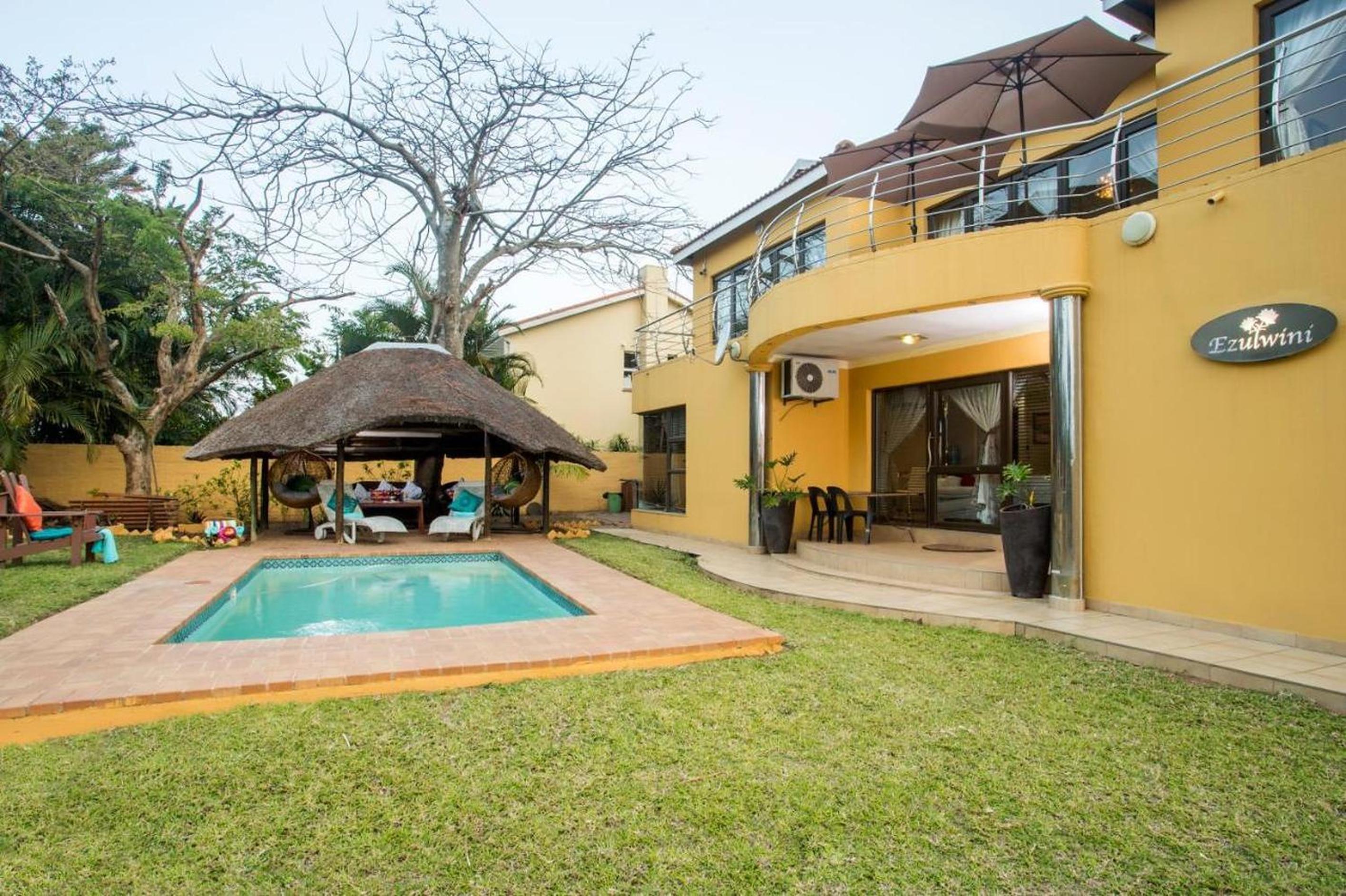 Ezulwini Guest House - Queen Room with Balcony for 2 guests in Ballito view 2
